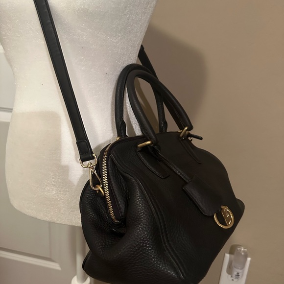 AUTHENTIC MCM LEATHER 2 WAY CROSSBODY BLACK - Picture 4 of 16